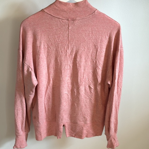 Athleta pink oversized sweater. - Picture 4 of 8